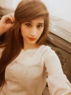 Escort top model girl Indian Komal (weight 53 kg, height 167 cm)