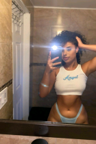 Doha call girl Kira available for booking 24 7